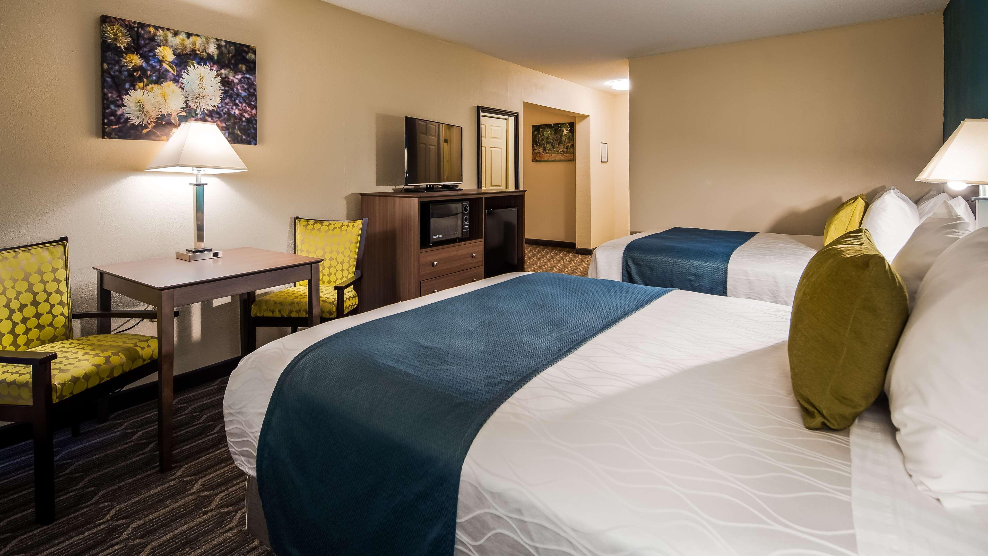 Best Western Plus Yadkin Valley Inn & Suites Jonesville Exterior foto