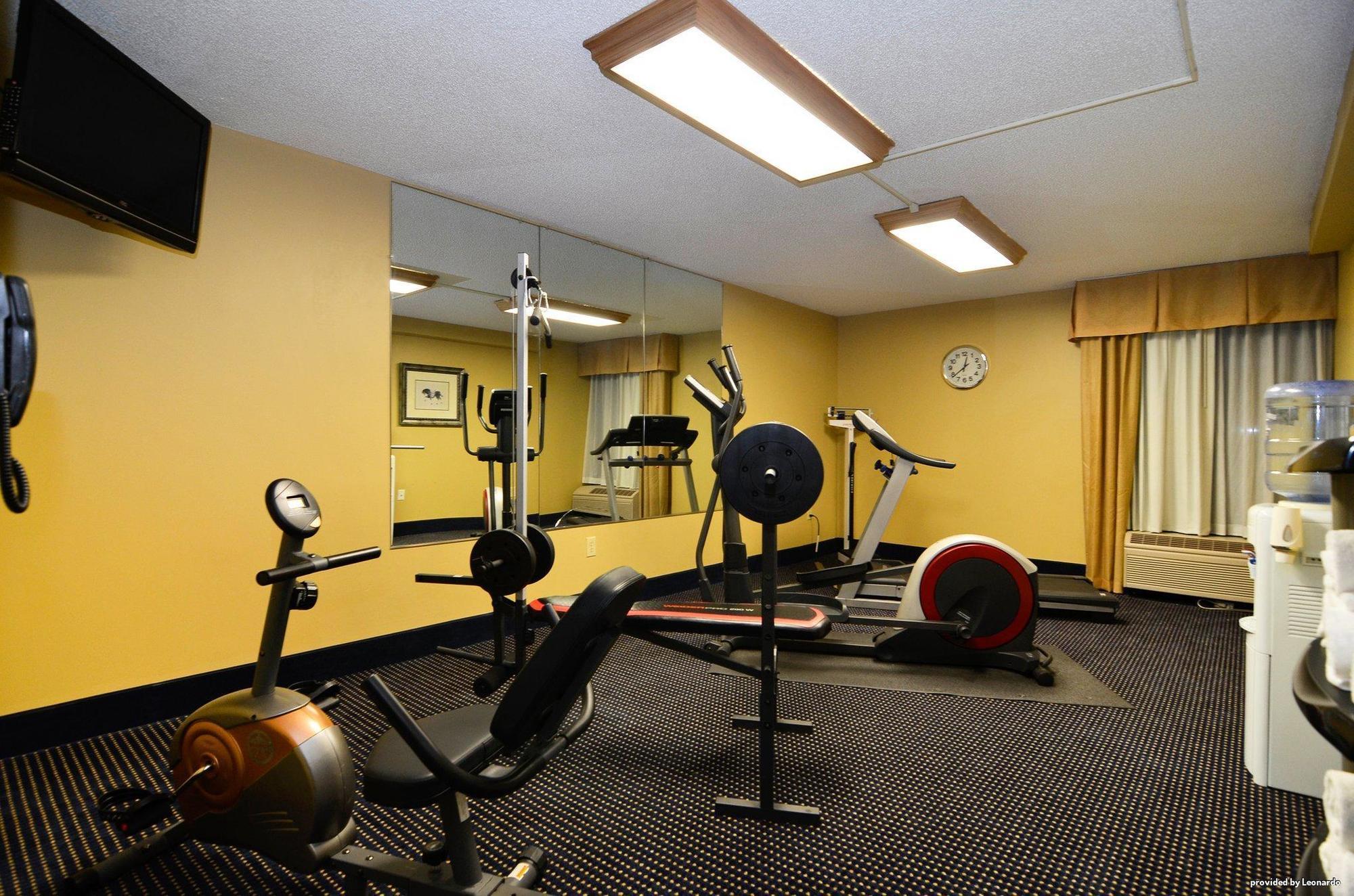 Best Western Plus Yadkin Valley Inn & Suites Jonesville Facilități foto